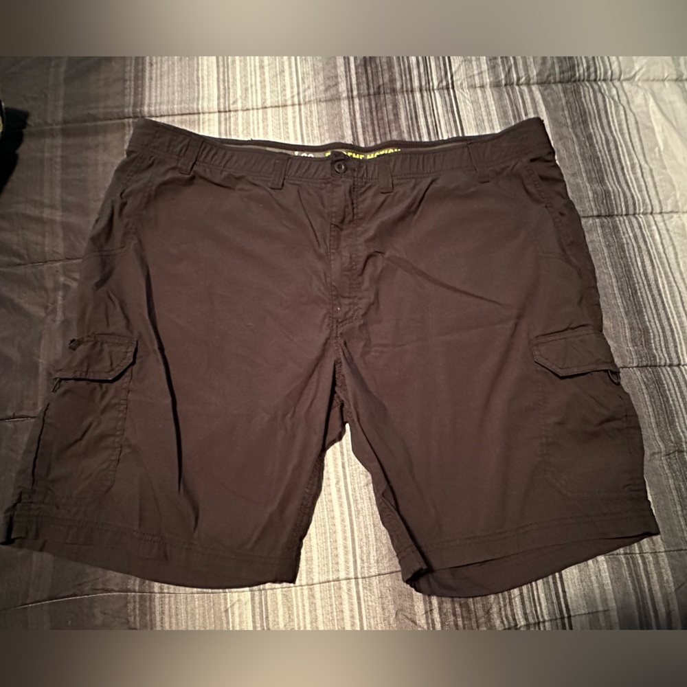 Men’s Lee Cargo Shorts size 52